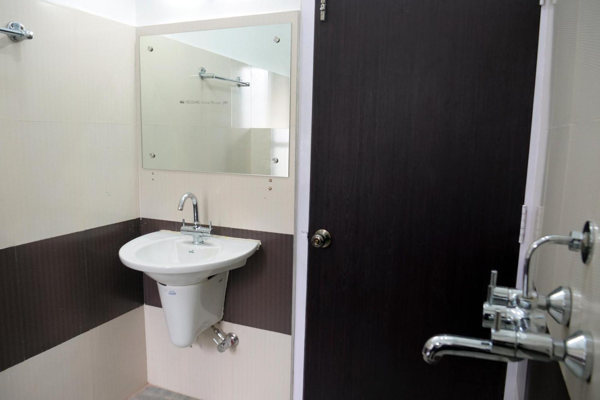Joy'S Bnb Imphal Szoba fotó